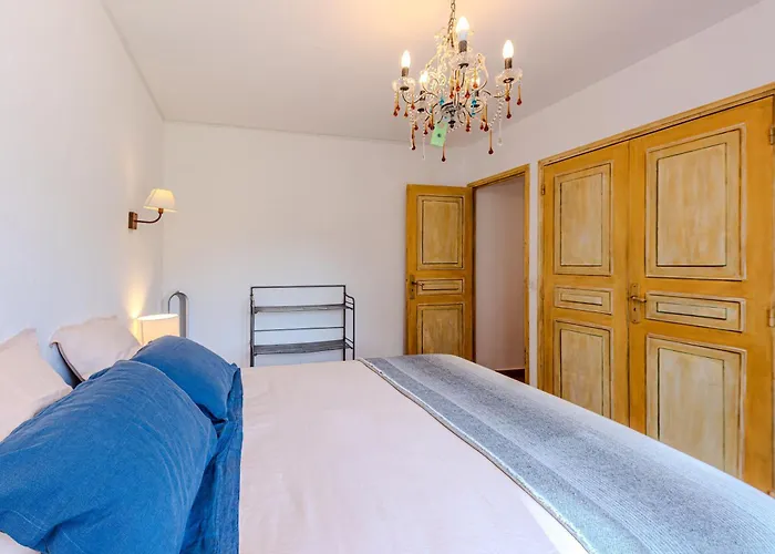 Villa Triptyque - Avec Piscine Et Grand Jardin