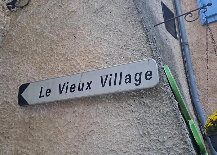 La Petite Maison De Villecroze